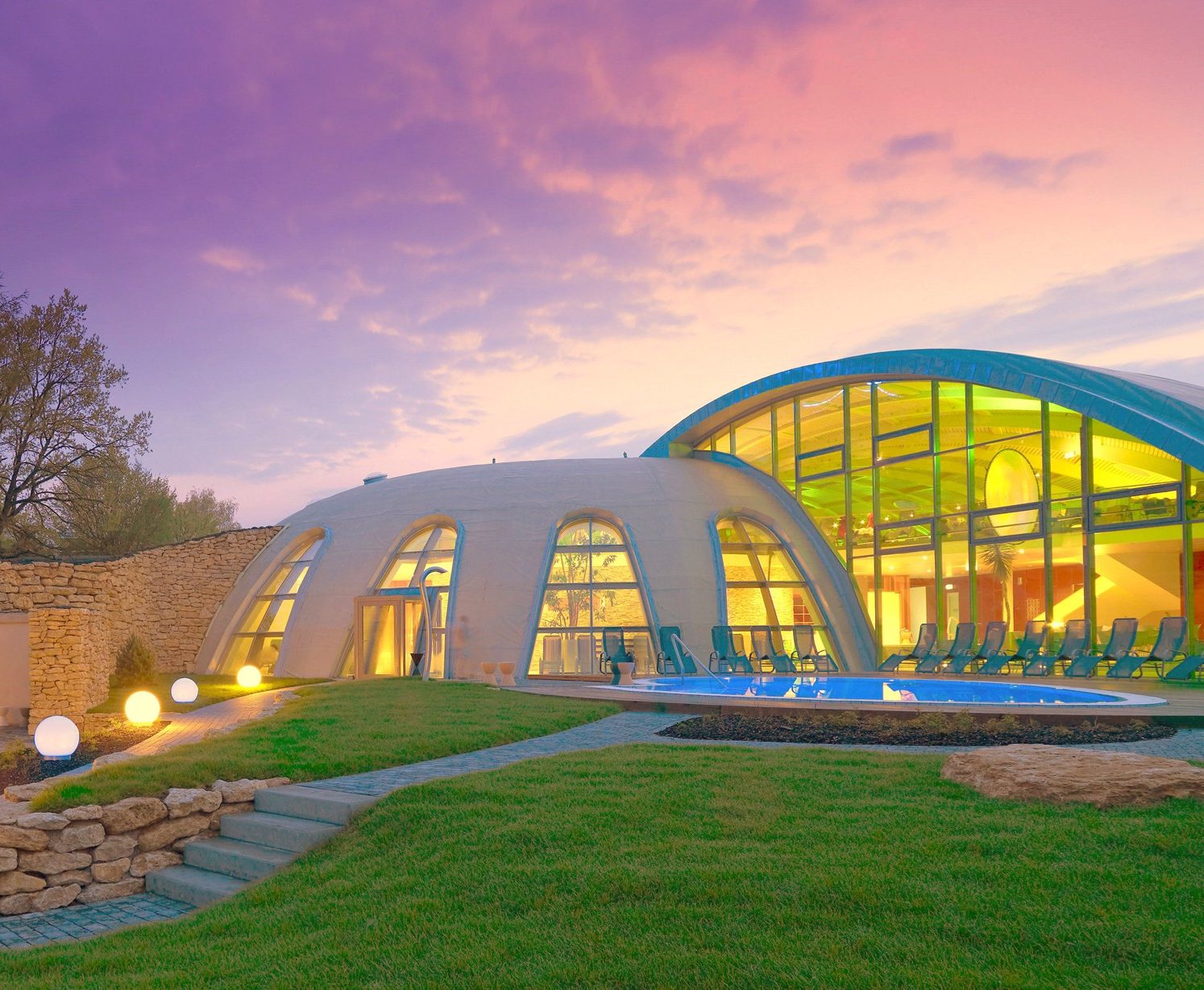 Außenansicht Toskanaworld Bad Sulza Abendstimmung